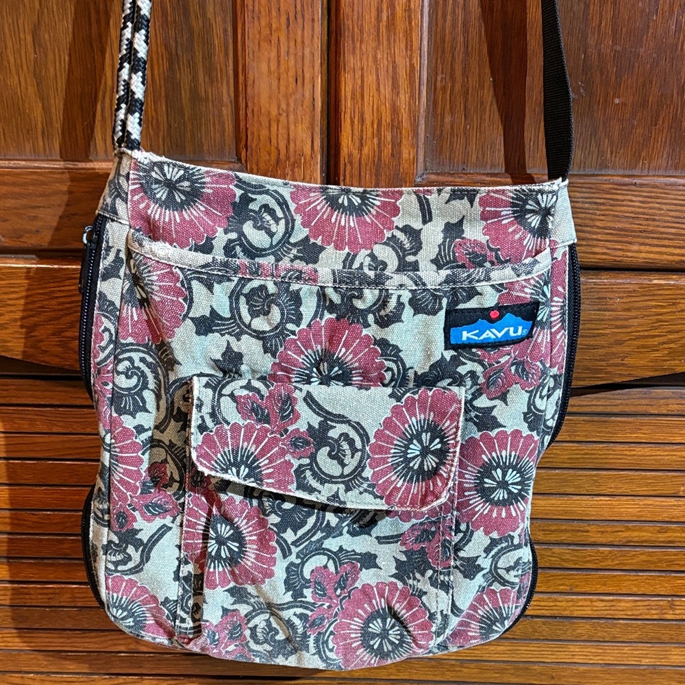 KAVU Crossbody Bag with Red and Black Floral Design